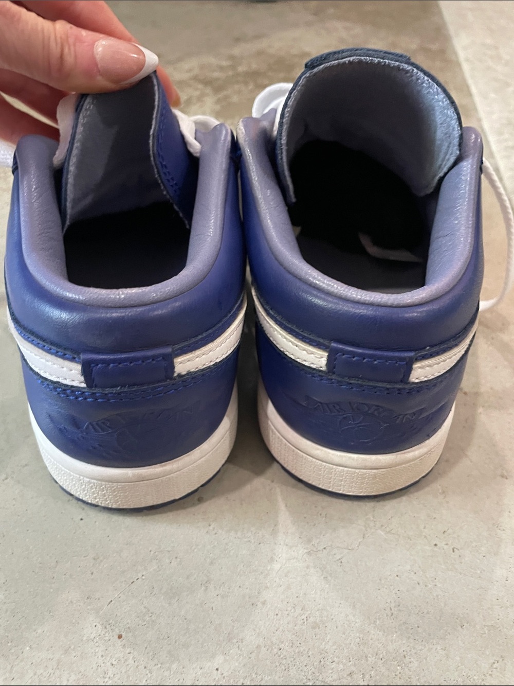 Nike Air Jordan 1 Low SE Deep Royal Blue White Women’s 7 DA8008-401 size 7 EUC - Picture 6 of 8